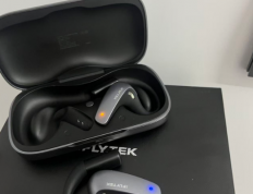 端到端同传，讯飞AI翻译耳机让跨国沟通不再依赖第三方